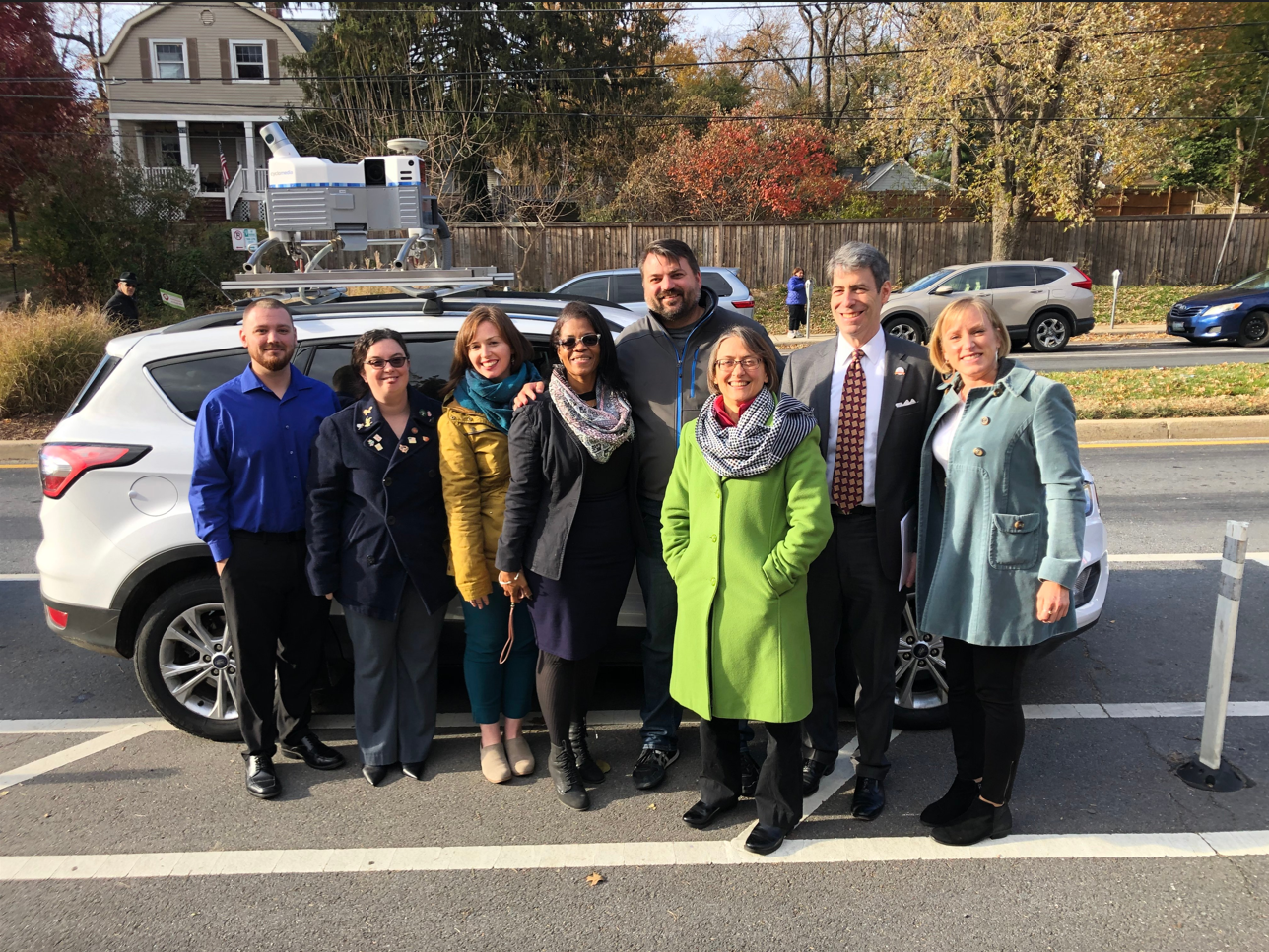 Cyclomedia Field Operations Manager and US Navy veteran Andrew Bohnsack visited the VSN recruiting team with a Cyclomedia collection vehicle.